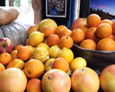 Close up of a variety of citrus fruit
